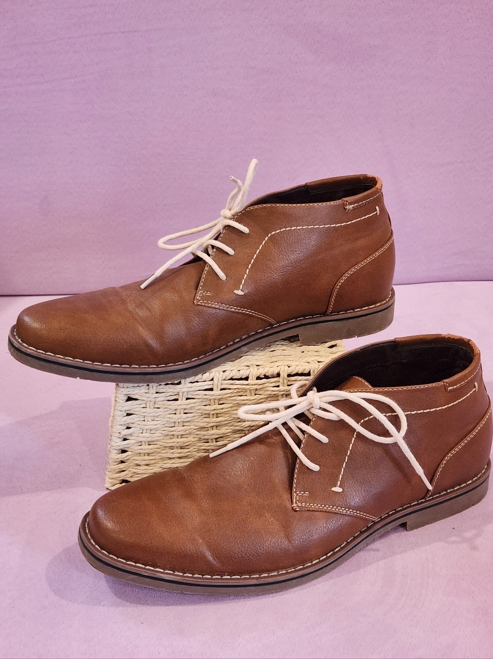 Men's 12M Sonoma Tan Faux Leather Lace Up Chukka Boot